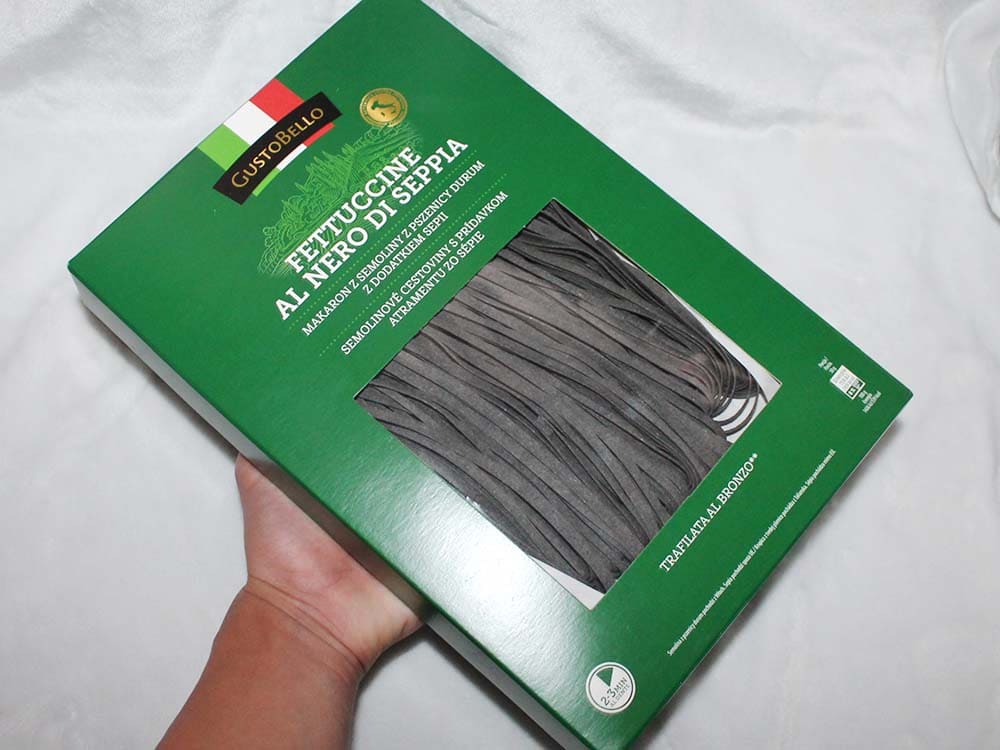 Итальянская паста ручной работы с чернилами каракатицы Fettuccine Al Nero Di Sepia Gustobello (250 г) — изображение 3