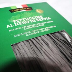 Итальянская паста ручной работы с чернилами каракатицы Fettuccine Al Nero Di Sepia Gustobello (250 г)